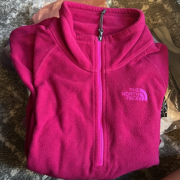 ⚫️ NORTH FACE HOT PINK FLEECE 1/4 zip - Picture 10 of 12